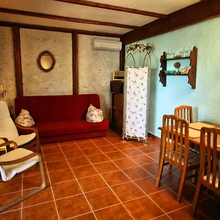 Tvrdic Honey * Grohote