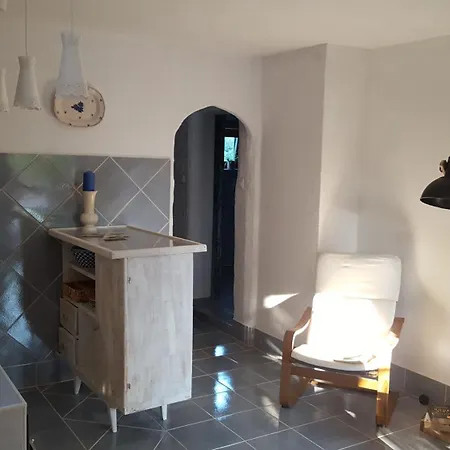 شقة Tvrdic Honey Grohote